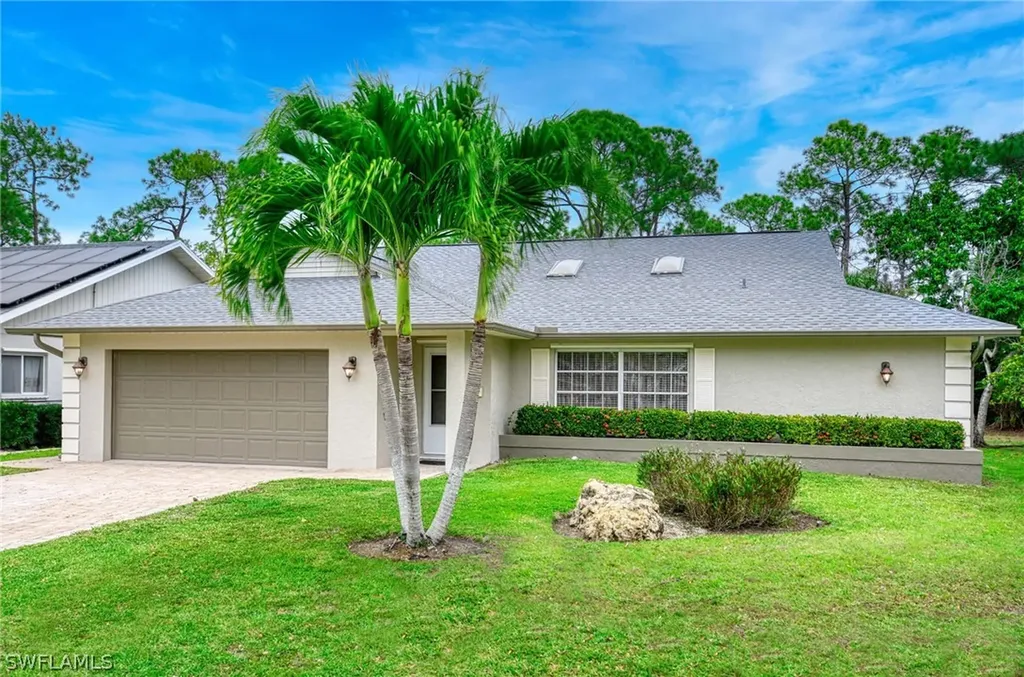 3590 Kent Drive Naples FL 34112