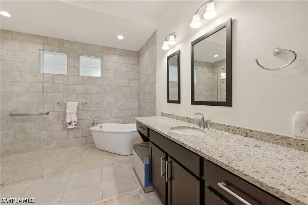 21450 Strada Nuova Circle Estero FL 33928
