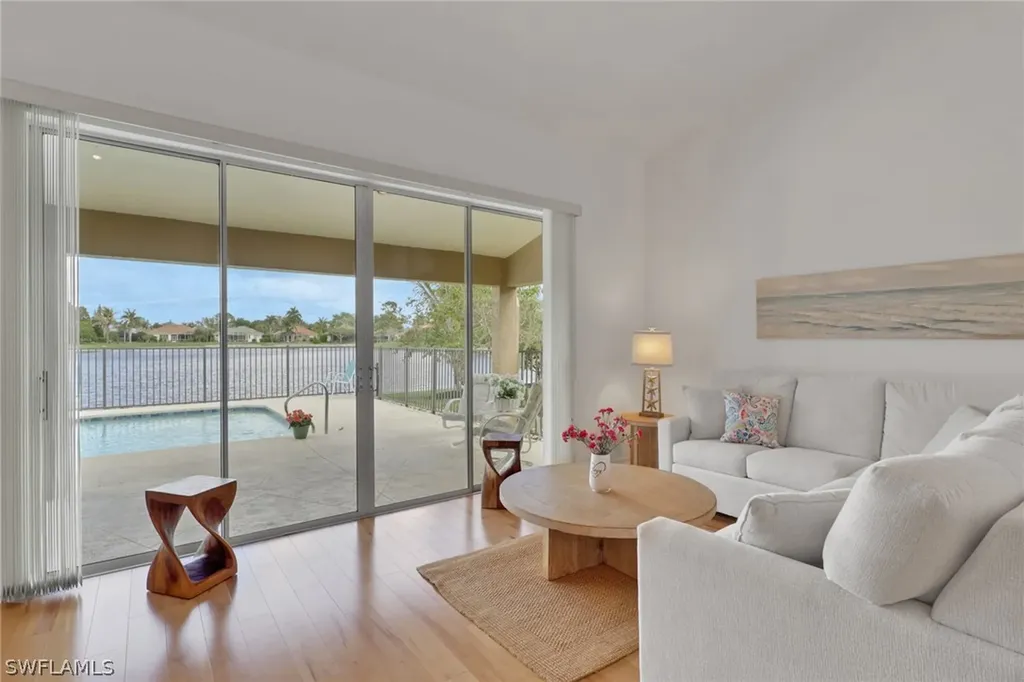 642 Lambton Lane NE Naples FL 34104