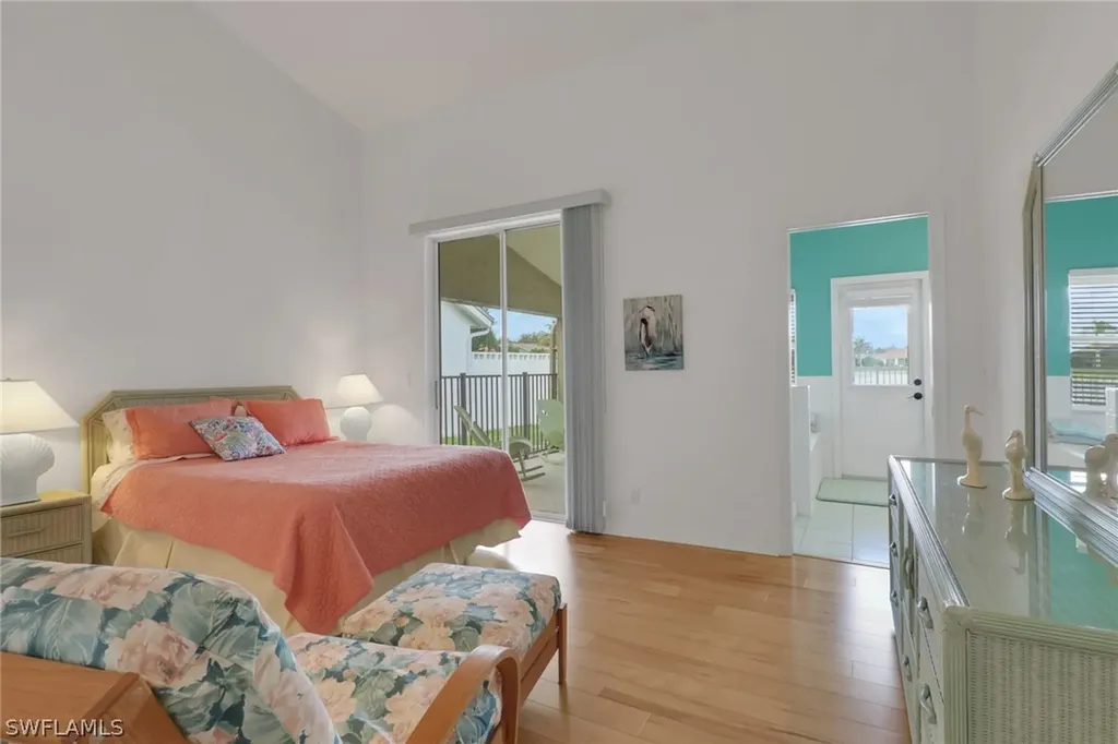 642 Lambton Lane NE Naples FL 34104