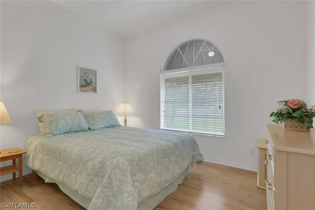642 Lambton Lane NE Naples FL 34104