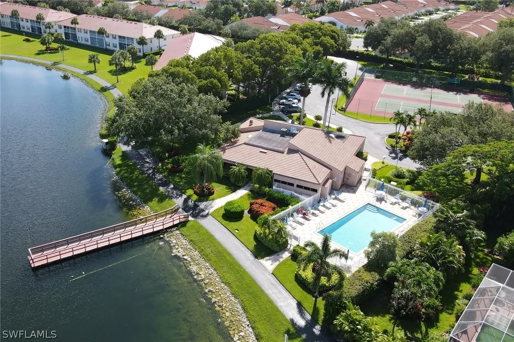 642 Lambton Lane NE Naples FL 34104