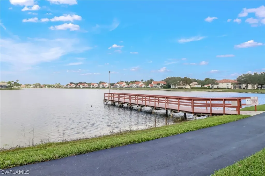 642 Lambton Lane NE Naples FL 34104