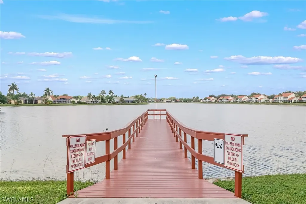 642 Lambton Lane NE Naples FL 34104