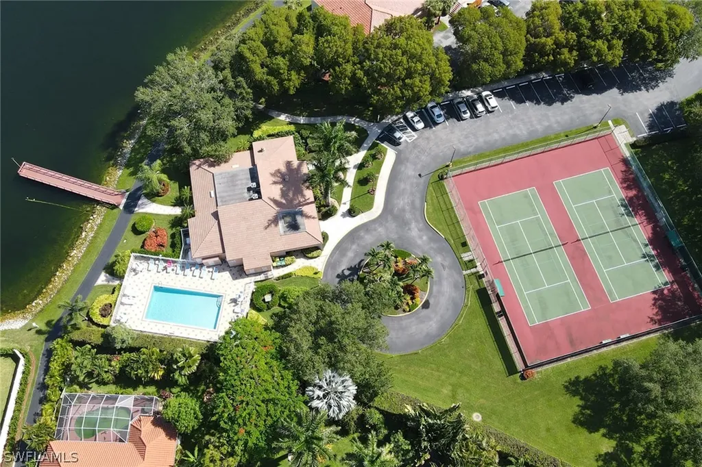642 Lambton Lane NE Naples FL 34104