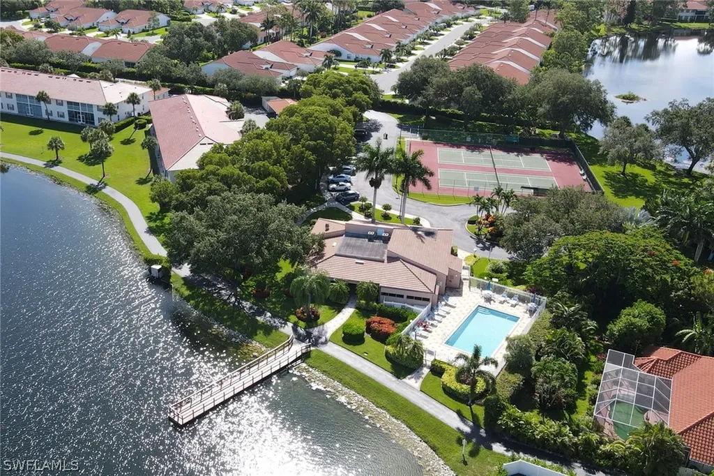 642 Lambton Lane NE Naples FL 34104