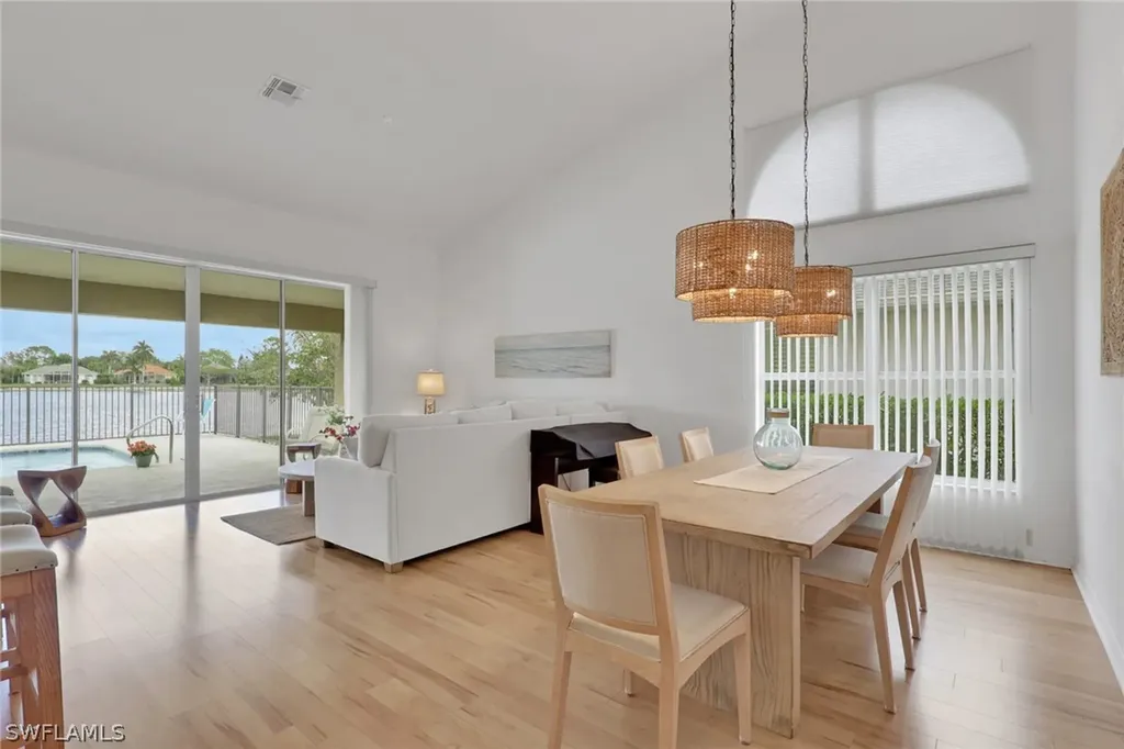 642 Lambton Lane NE Naples FL 34104