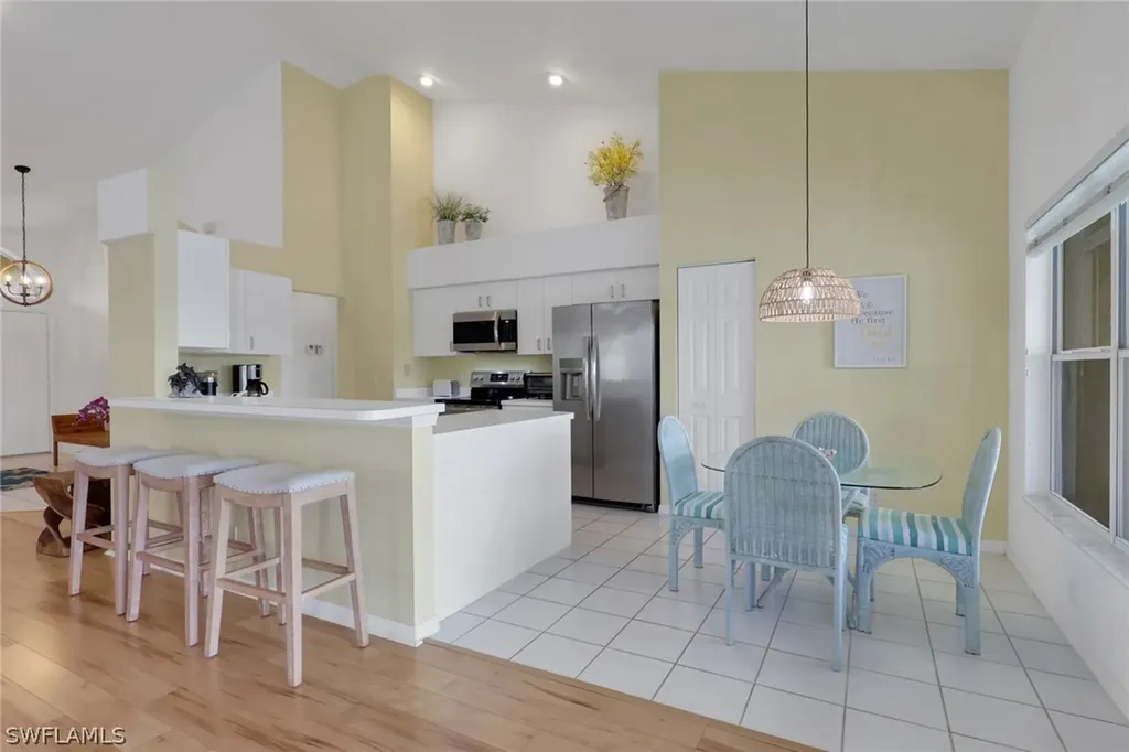 642 Lambton Lane NE Naples FL 34104