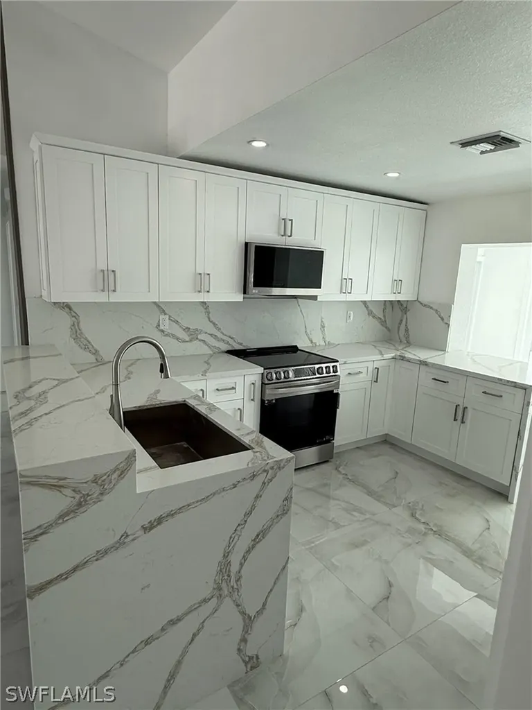 2823 Janet Street Matlacha FL 33993