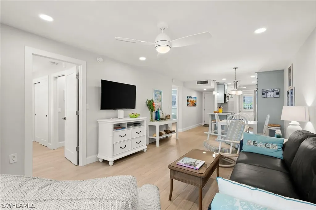1021 3rd Street S Naples FL 34102