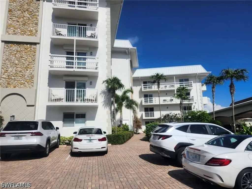 3000 Gulf Shore Boulevard N Naples FL 34103