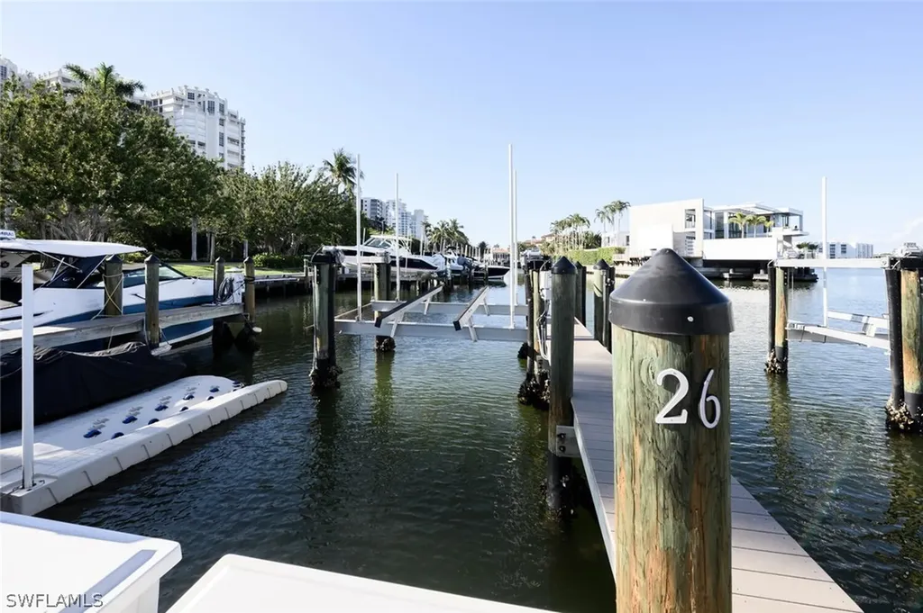 Bs# 26 4090 Gulf Shore Boulevard N Naples FL 34103