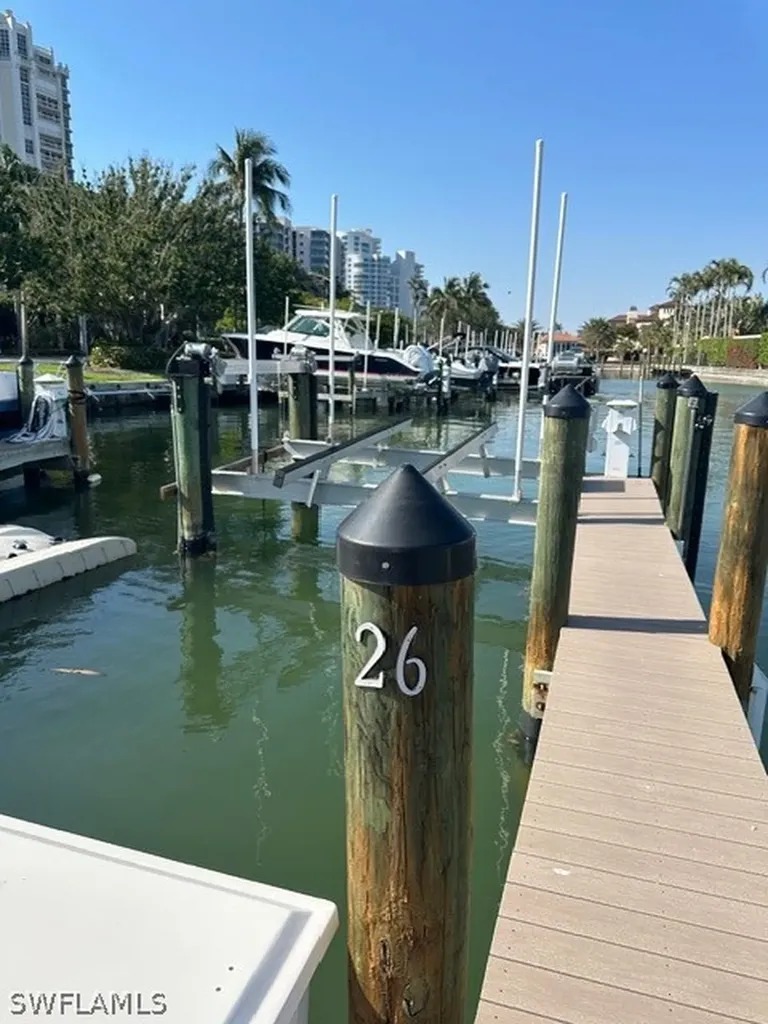 Bs# 26 4090 Gulf Shore Boulevard N Naples FL 34103