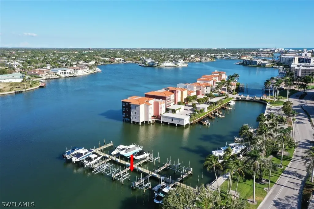 Bs# 26 4090 Gulf Shore Boulevard N Naples FL 34103
