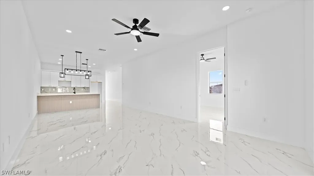 1024/1026 Diplomat Parkway E Cape Coral FL 33909