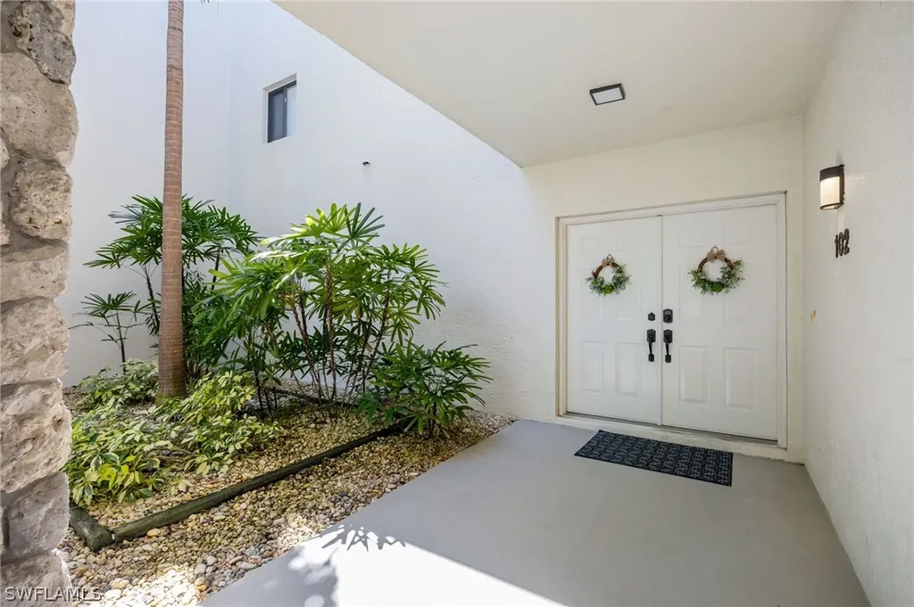 770 Eagle Creek Drive Naples FL 34113