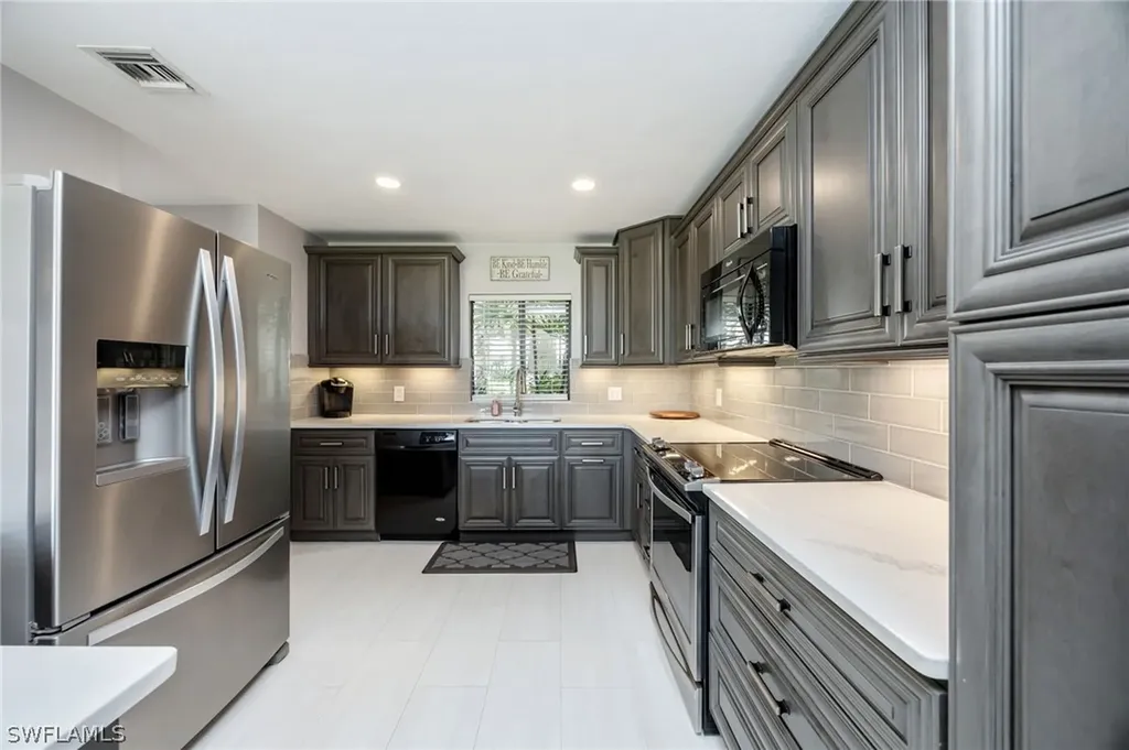 770 Eagle Creek Drive Naples FL 34113