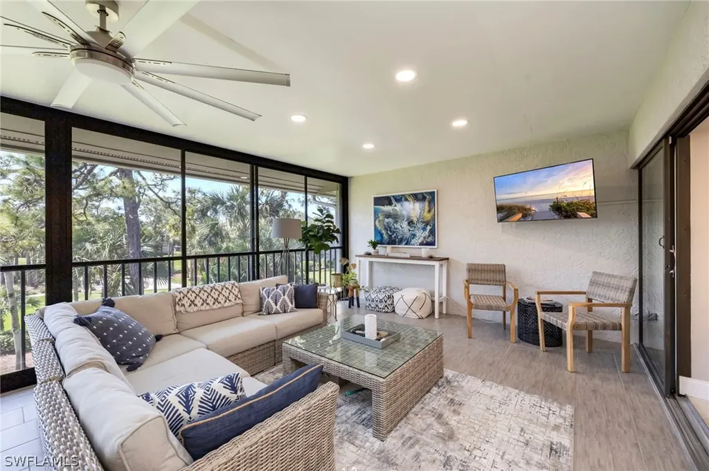 752 Eagle Creek Drive Naples FL 34113