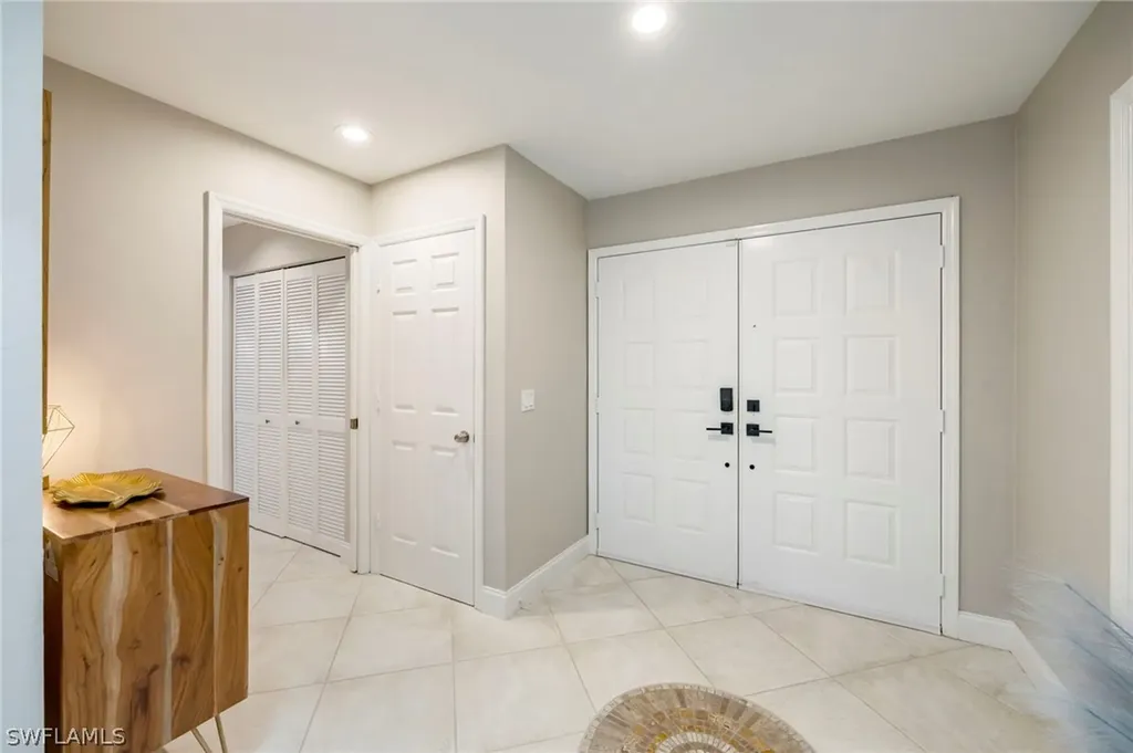 752 Eagle Creek Drive Naples FL 34113
