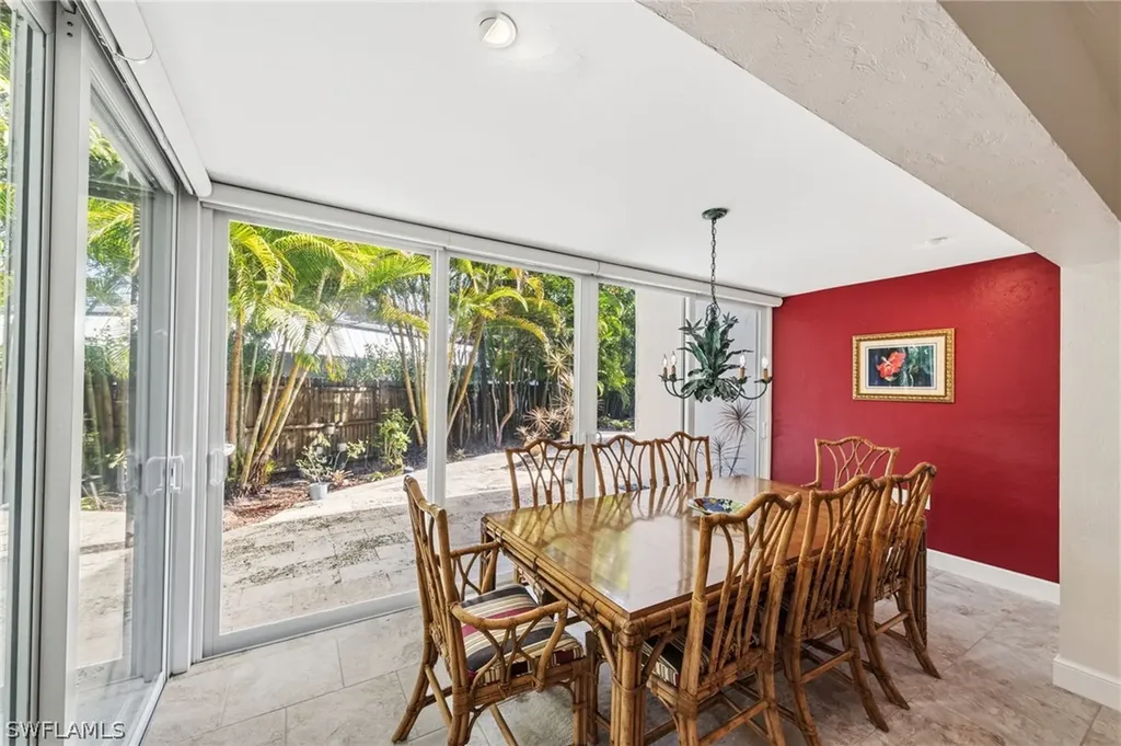 4772 West Boulevard Naples FL 34103