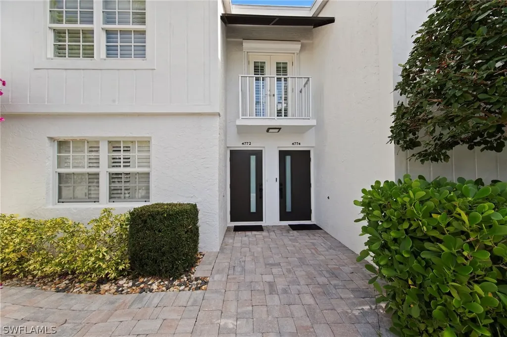 4772 West Boulevard Naples FL 34103
