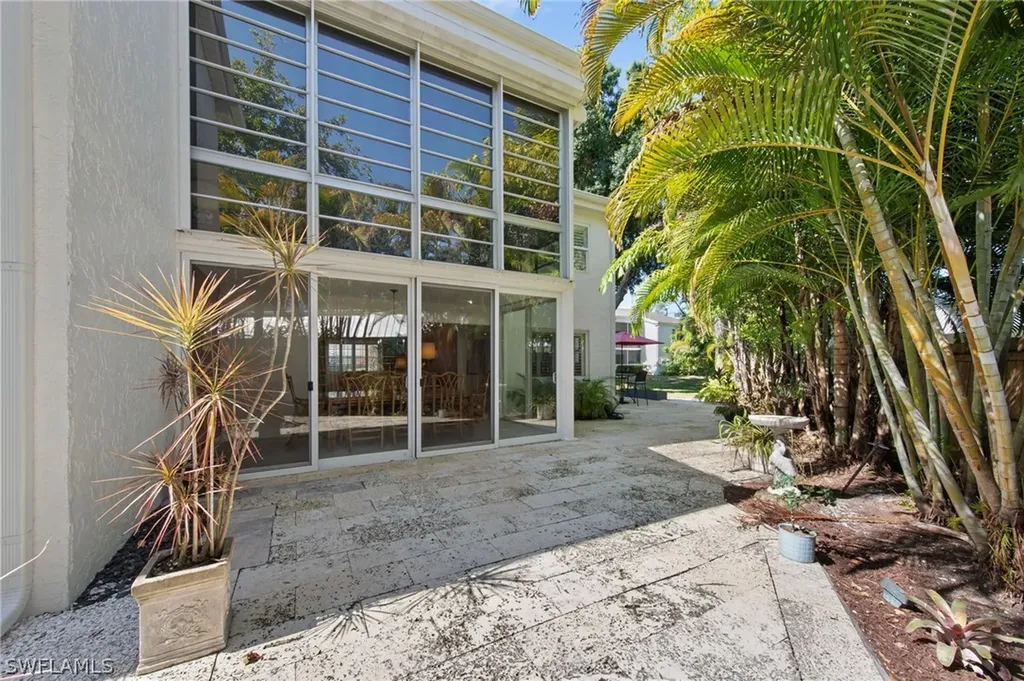 4772 West Boulevard Naples FL 34103