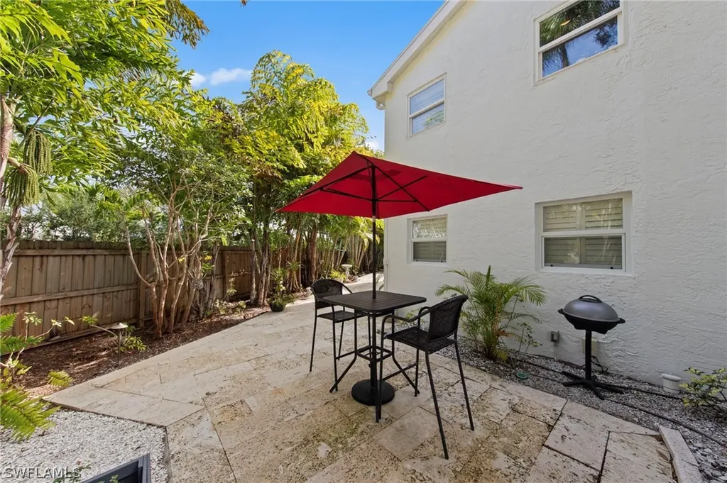 4772 West Boulevard Naples FL 34103