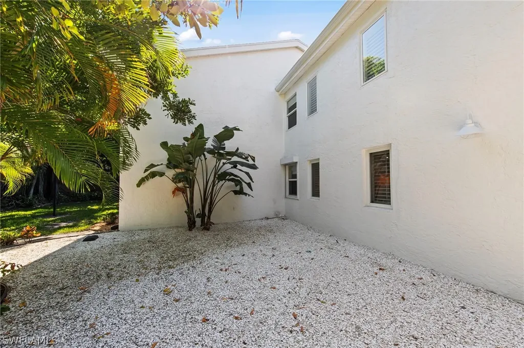4772 West Boulevard Naples FL 34103