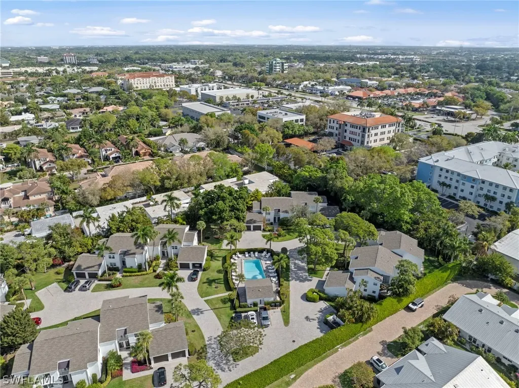 4772 West Boulevard Naples FL 34103