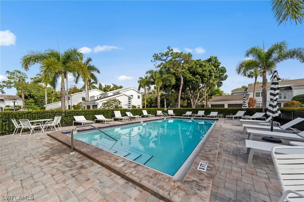 4772 West Boulevard Naples FL 34103