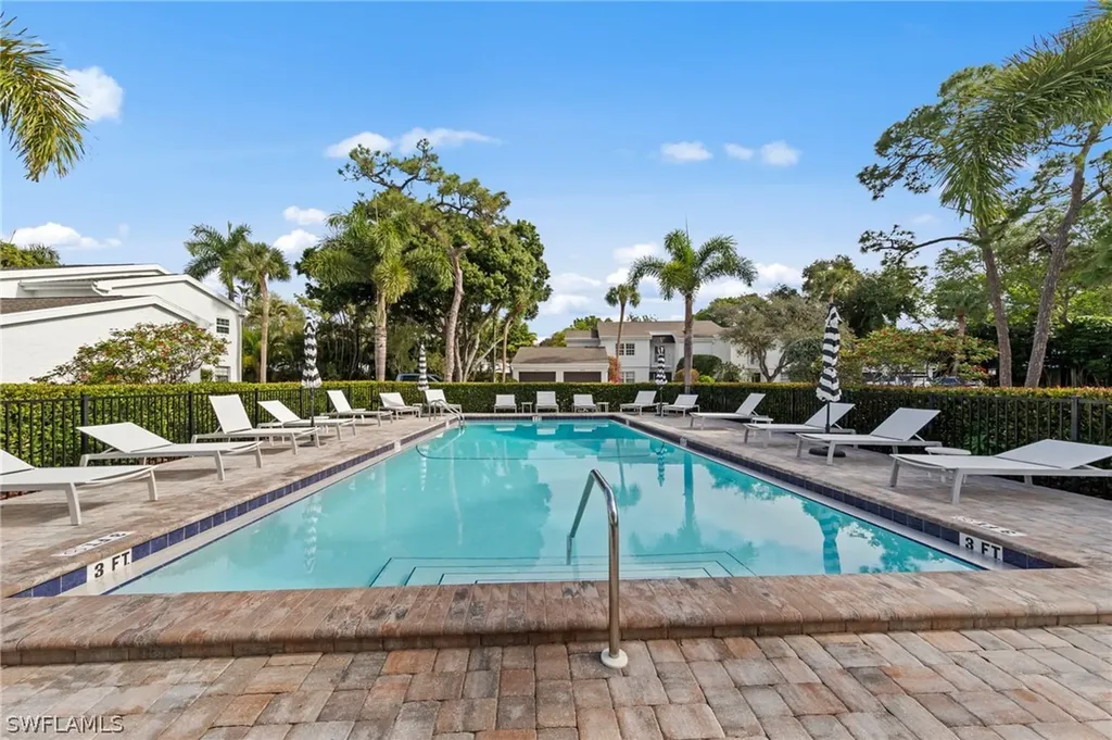 4772 West Boulevard Naples FL 34103