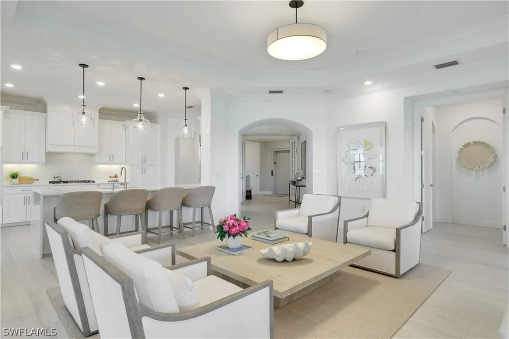 16371 Viansa Way Naples FL 34110