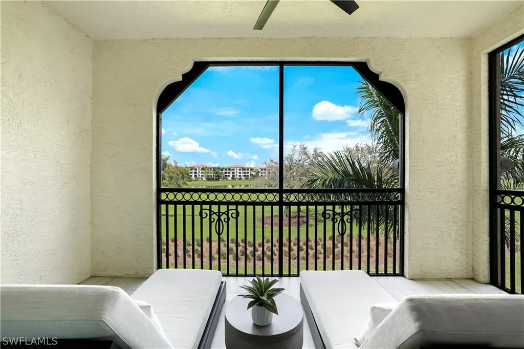 16371 Viansa Way Naples FL 34110