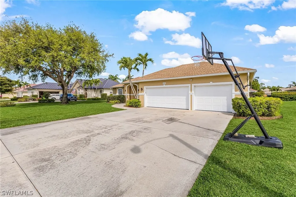 2031 Teagarden Lane Naples FL 34110