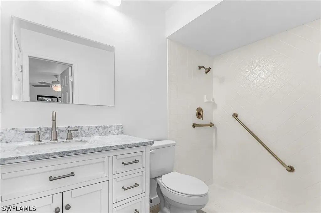 2220 SE 8th Terrace Cape Coral FL 33990