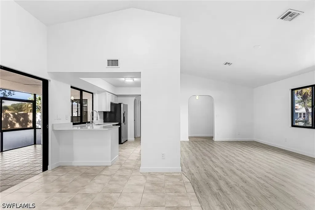 2220 SE 8th Terrace Cape Coral FL 33990