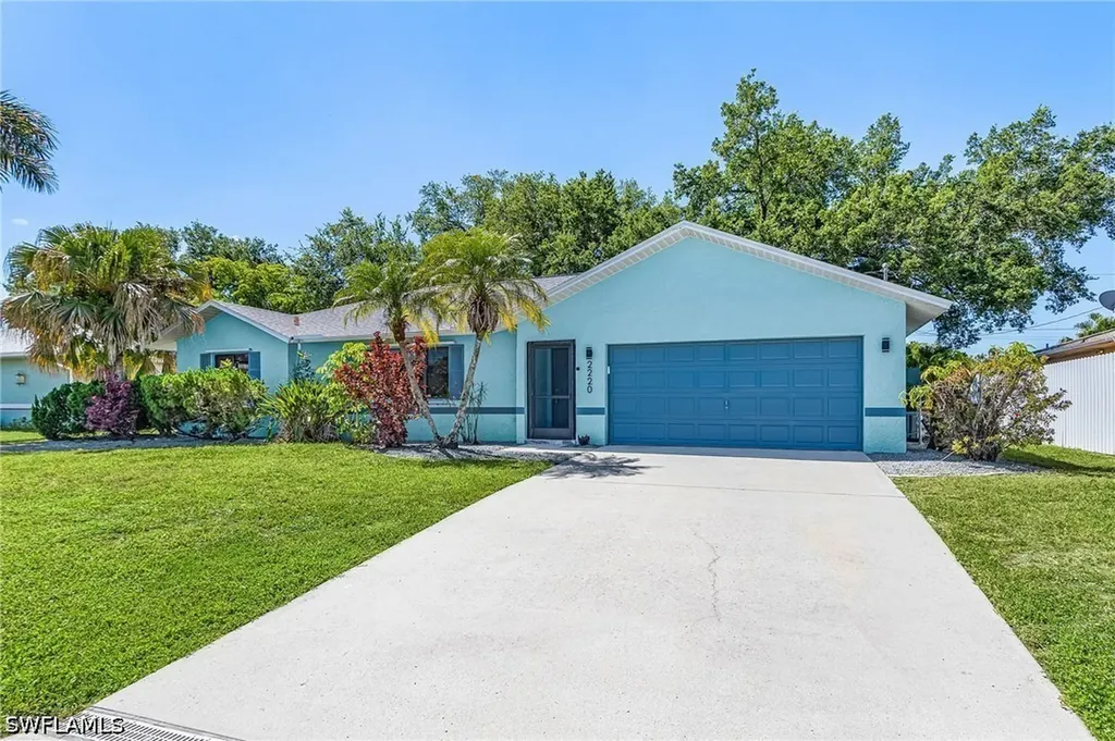 2220 SE 8th Terrace Cape Coral FL 33990