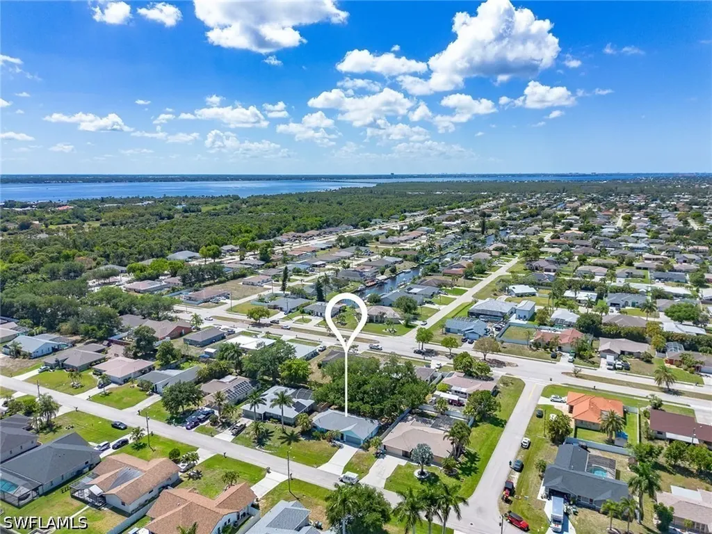 2220 SE 8th Terrace Cape Coral FL 33990