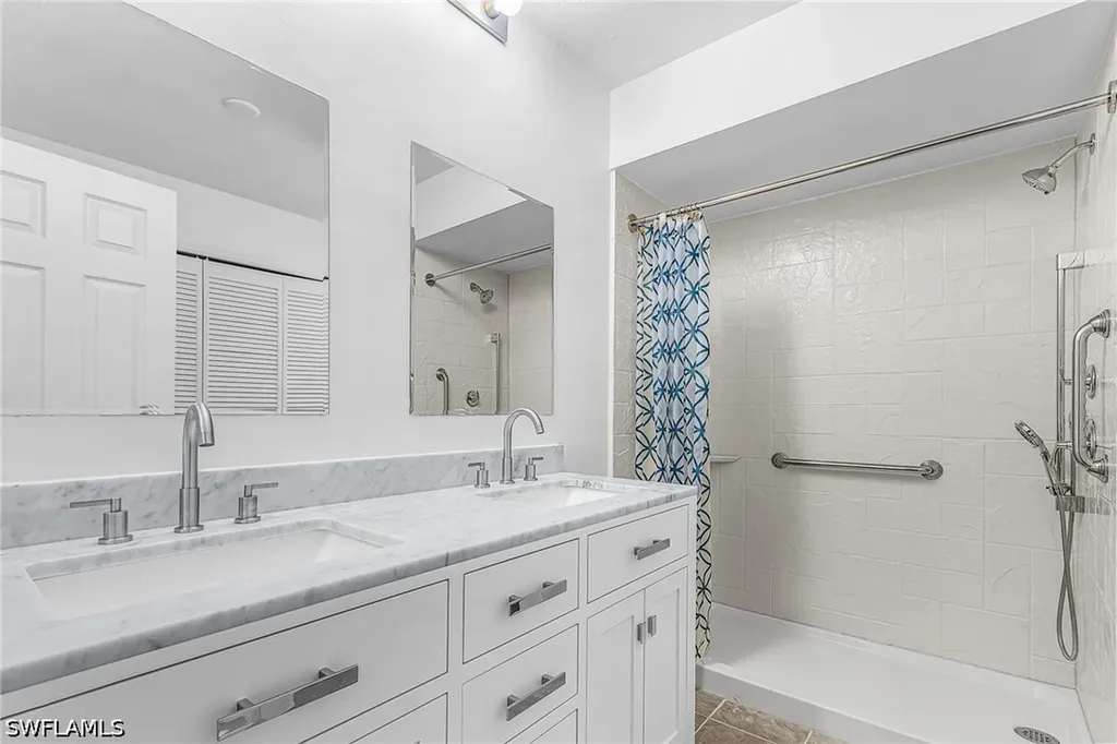 2220 SE 8th Terrace Cape Coral FL 33990