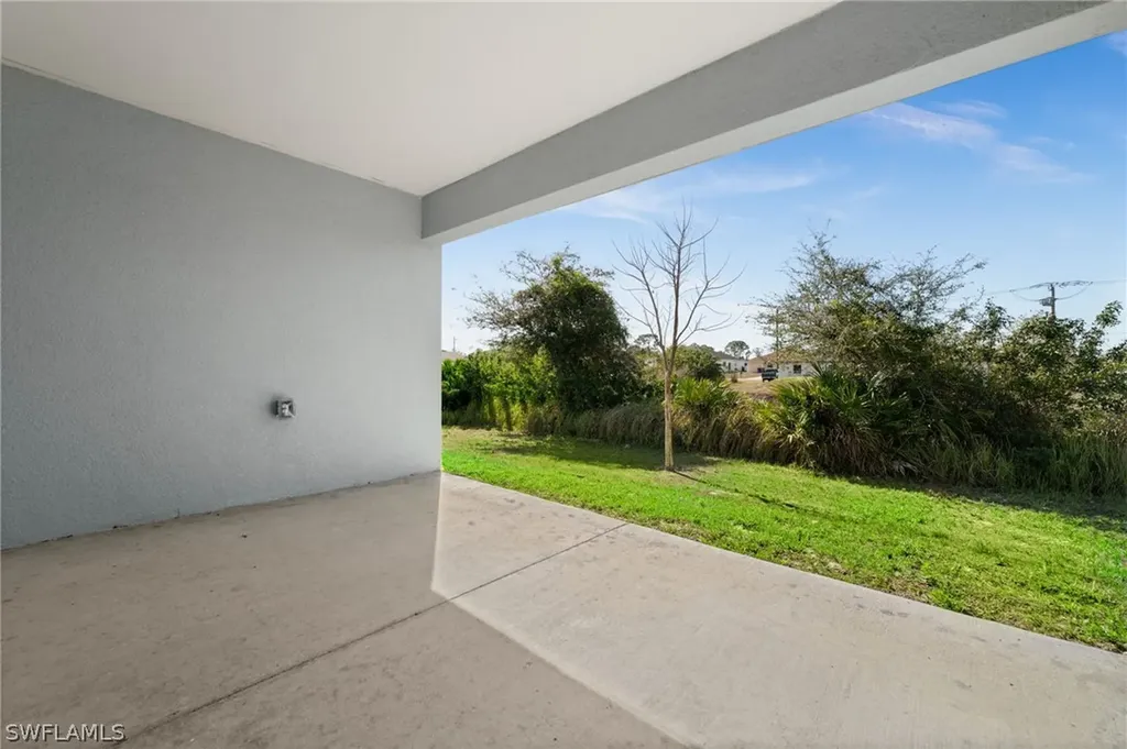 2400/2402 Martin Avenue Lehigh Acres FL 33973