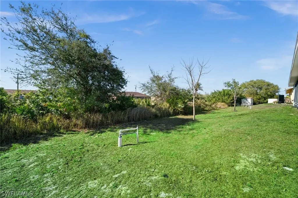 2400/2402 Martin Avenue Lehigh Acres FL 33973