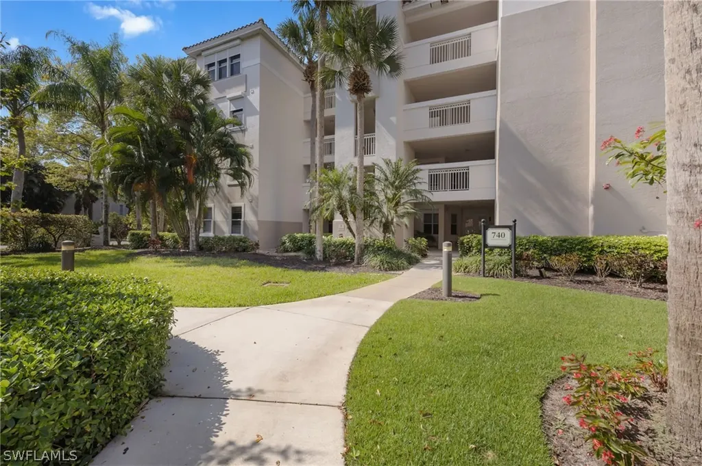740 Waterford Drive Naples FL 34113