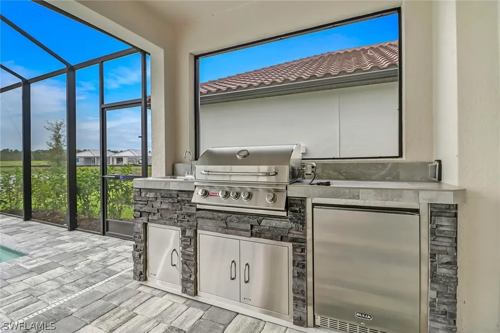 4652 Centaurus Circle Naples FL 34120