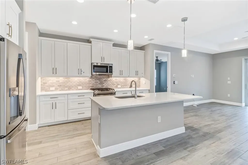 4652 Centaurus Circle Naples FL 34120