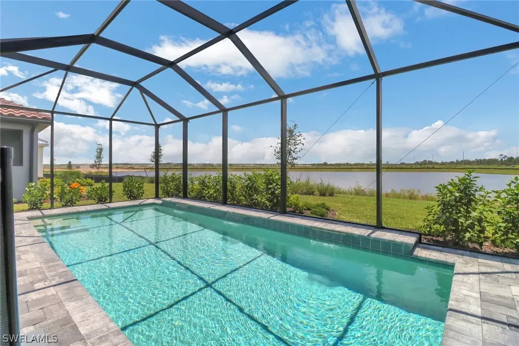 4652 Centaurus Circle Naples FL 34120
