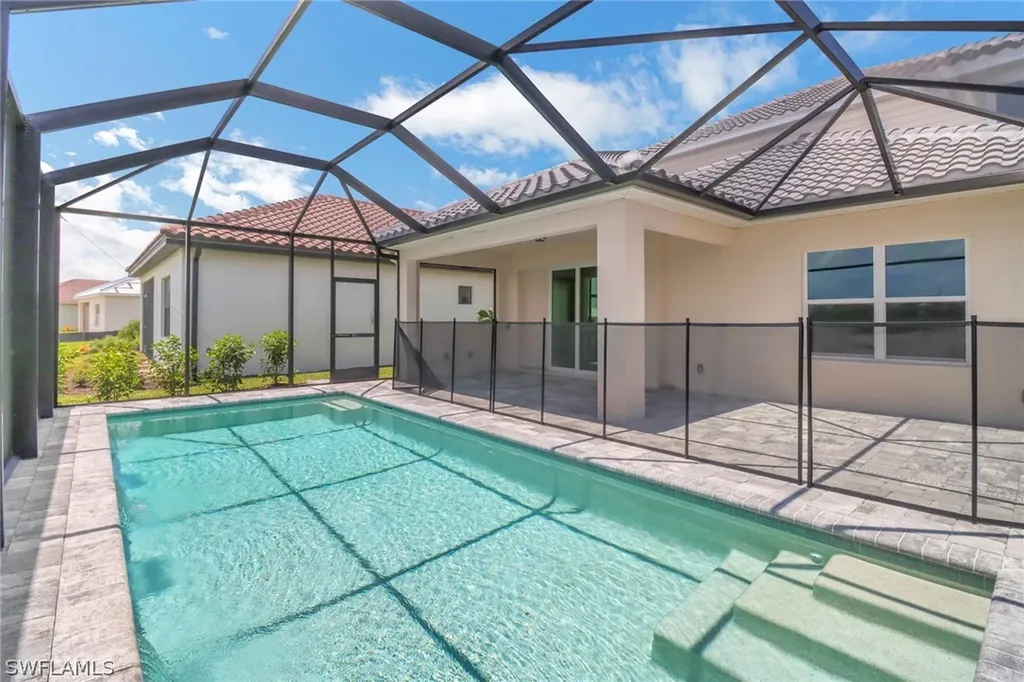 4652 Centaurus Circle Naples FL 34120