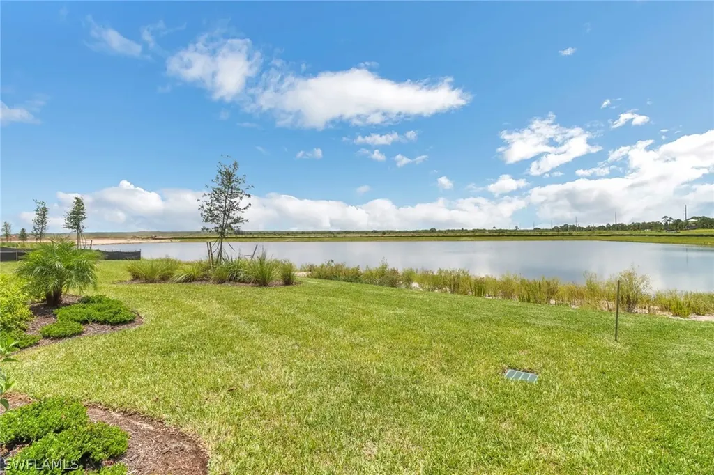 4652 Centaurus Circle Naples FL 34120