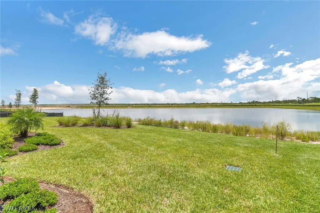 4652 Centaurus Circle Naples FL 34120