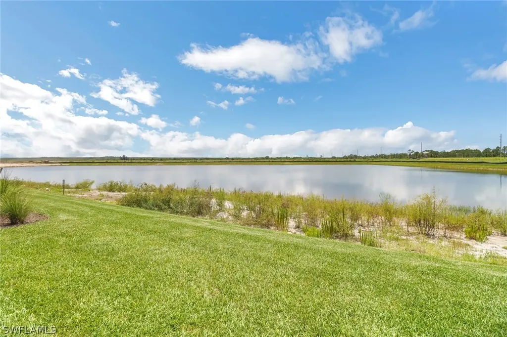 4652 Centaurus Circle Naples FL 34120