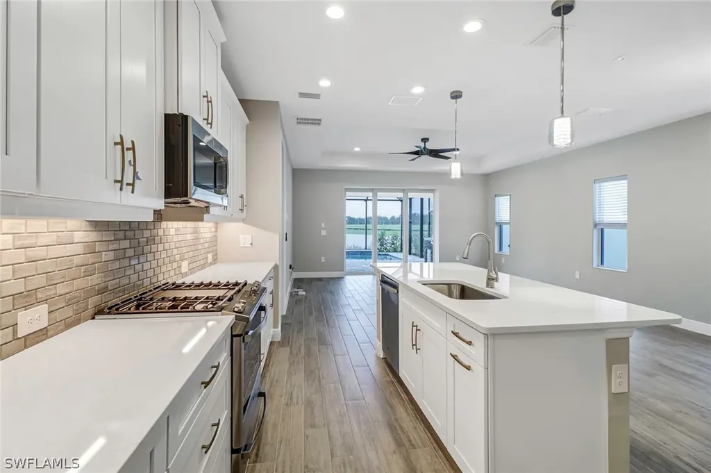 4652 Centaurus Circle Naples FL 34120